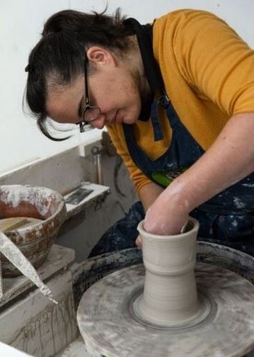 Ateliers et Stages à la Poterie de Sandra à Corseul