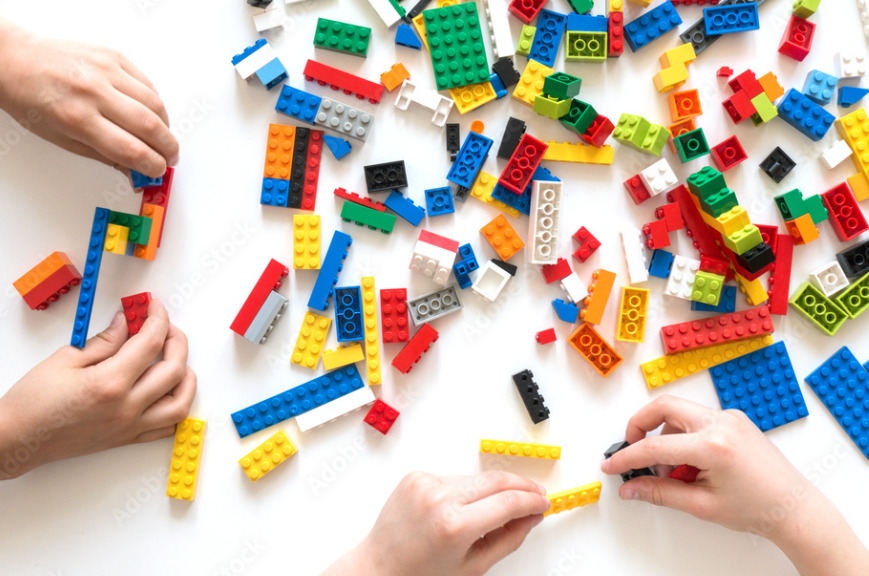 Lego Café intergénérationnel et jeux de société à Dinan